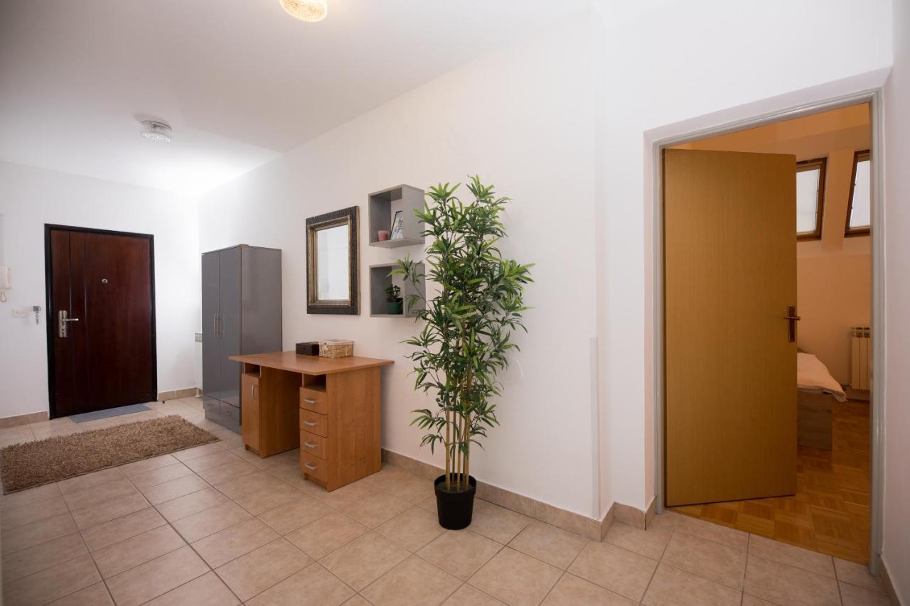 Apartman Ana Apartment Osijek Luaran gambar